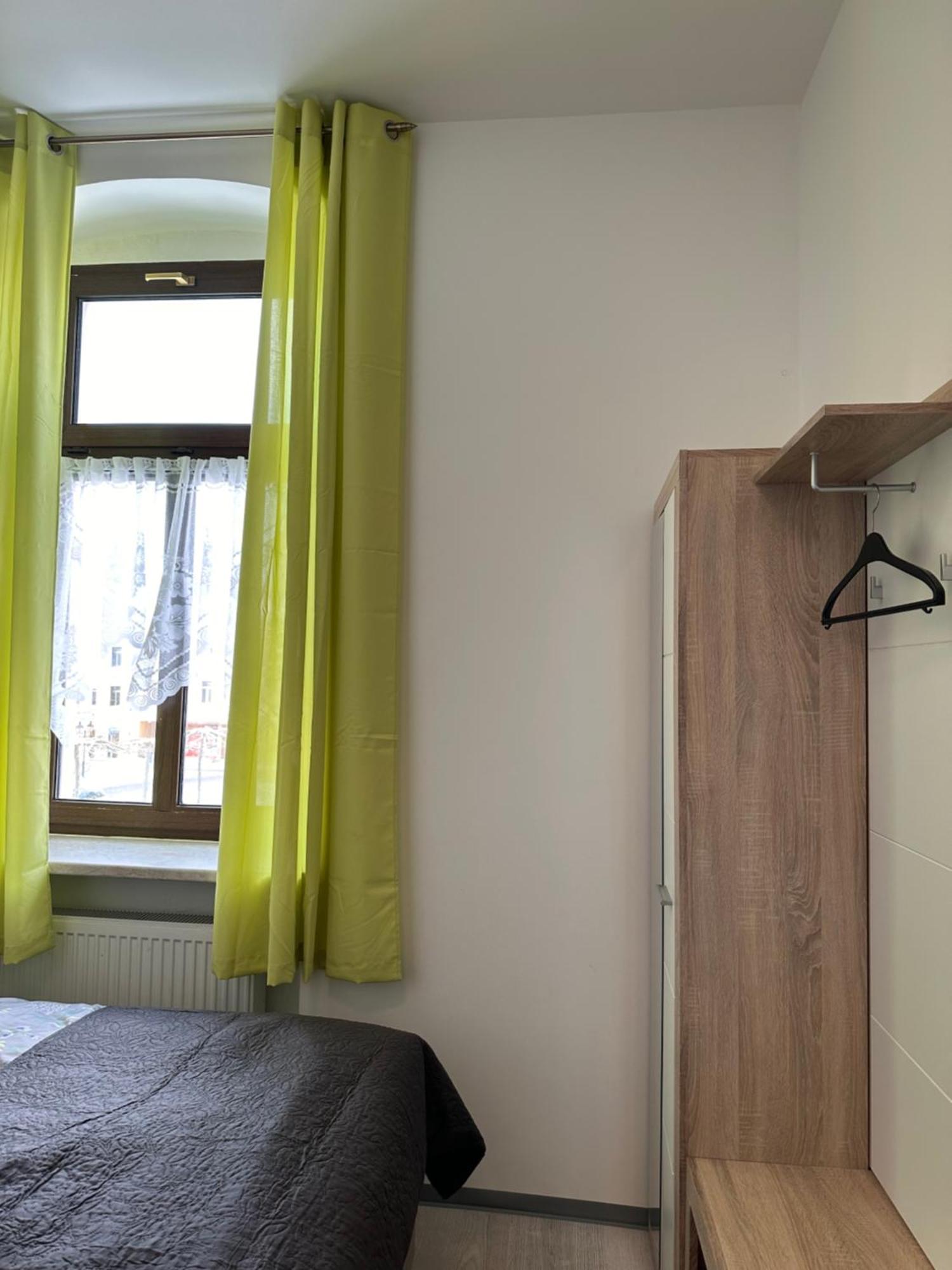 Kleinzimmer Am Markt Oelsnitz  Bagian luar foto